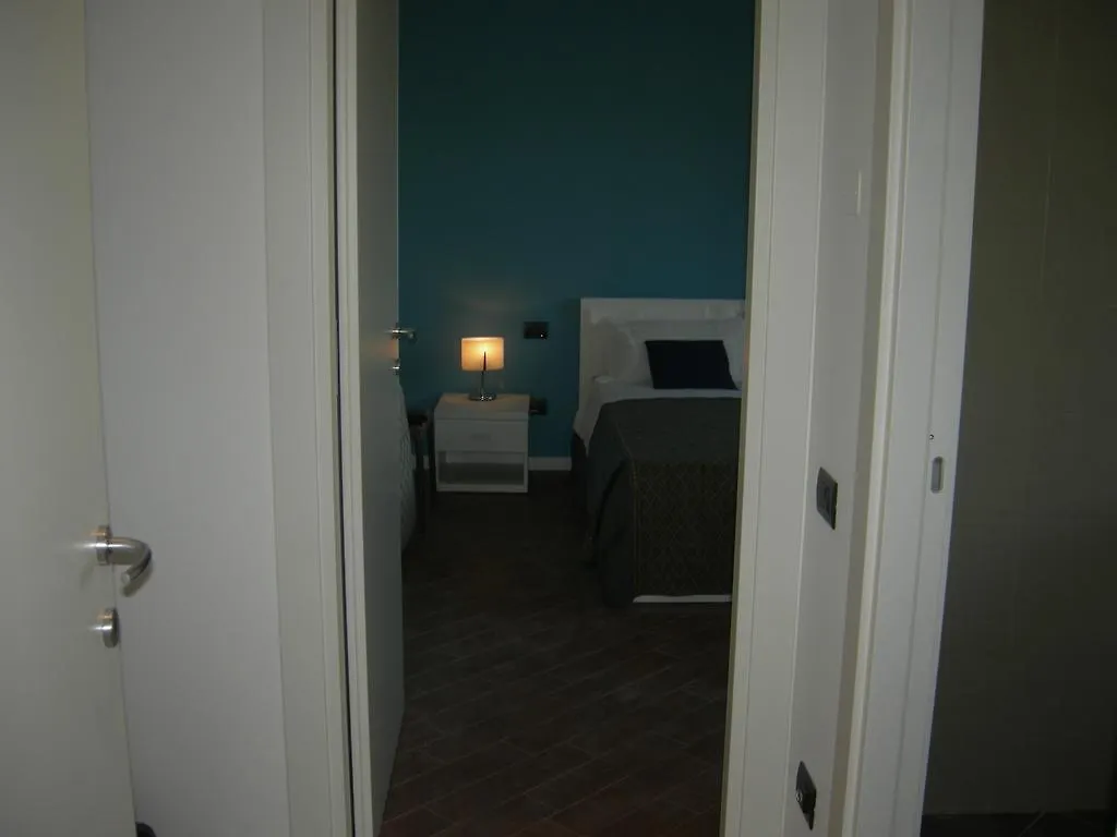 Residence Expofiera Pero 0*,